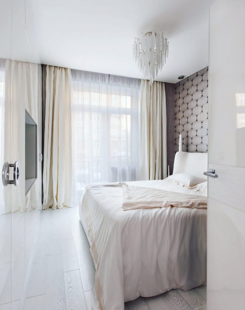 натяжные потолки для спальной комнаты